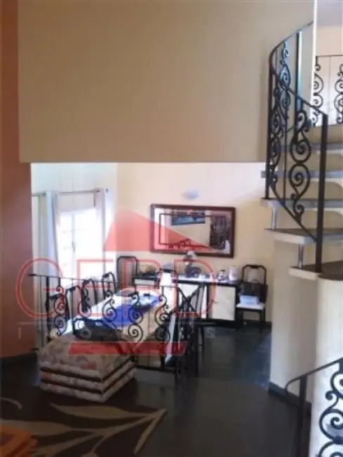 Foto 6 de Casa de Condomínio com 3 quartos à venda, 300m2 em Jandira - SP