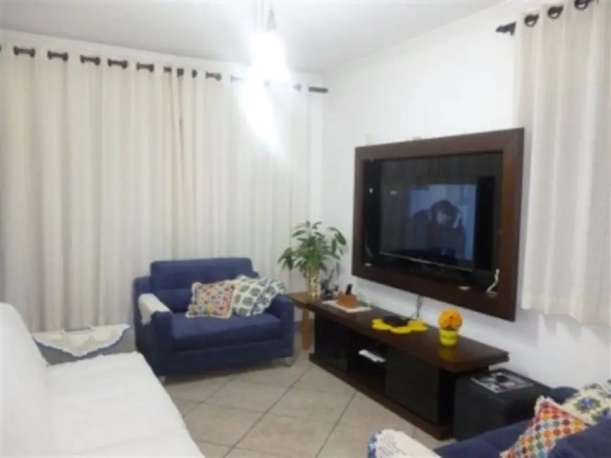 Foto 2 de Casa com 3 quartos à venda, 165m2 em km 18, Osasco - SP