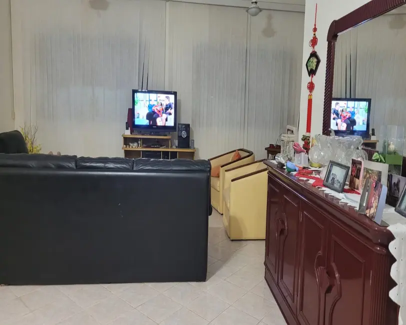 Casa com 3 quartos à venda, 230m2 em Peruibe - SP - imagem 6 Foto 6 de Casa com 3 quartos à venda, 230m2 em Peruibe - SP