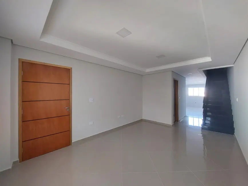 Casa com 3 quartos à venda, 130m2 em Umuarama, Osasco - SP - imagem 4 Foto 4 de Casa com 3 quartos à venda, 130m2 em Umuarama, Osasco - SP