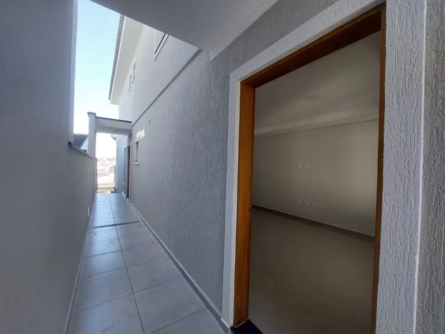 Casa com 3 quartos à venda, 130m2 em Umuarama, Osasco - SP - imagem 3 Foto 3 de Casa com 3 quartos à venda, 130m2 em Umuarama, Osasco - SP
