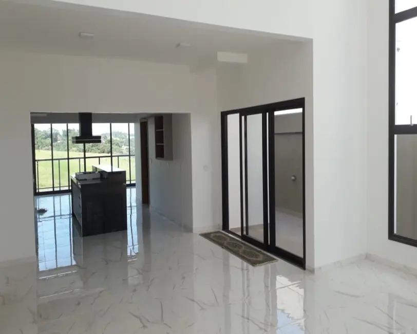 Foto 2 de Casa de Condomínio com 3 quartos à venda, 318m2 em Vargem Grande Paulista - SP