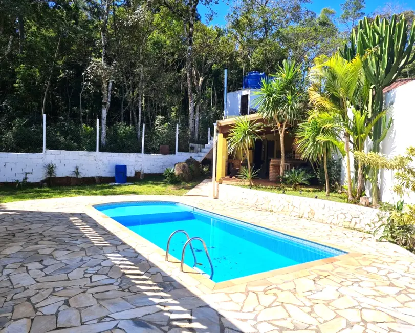 Foto 1 de Chácara com 3 quartos à venda, 550m2 em Cotia - SP