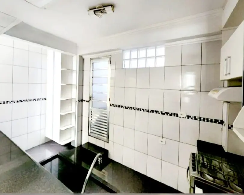 Foto 7 de Casa com 2 quartos à venda, 185m2 em Jardim Roberto, Osasco - SP