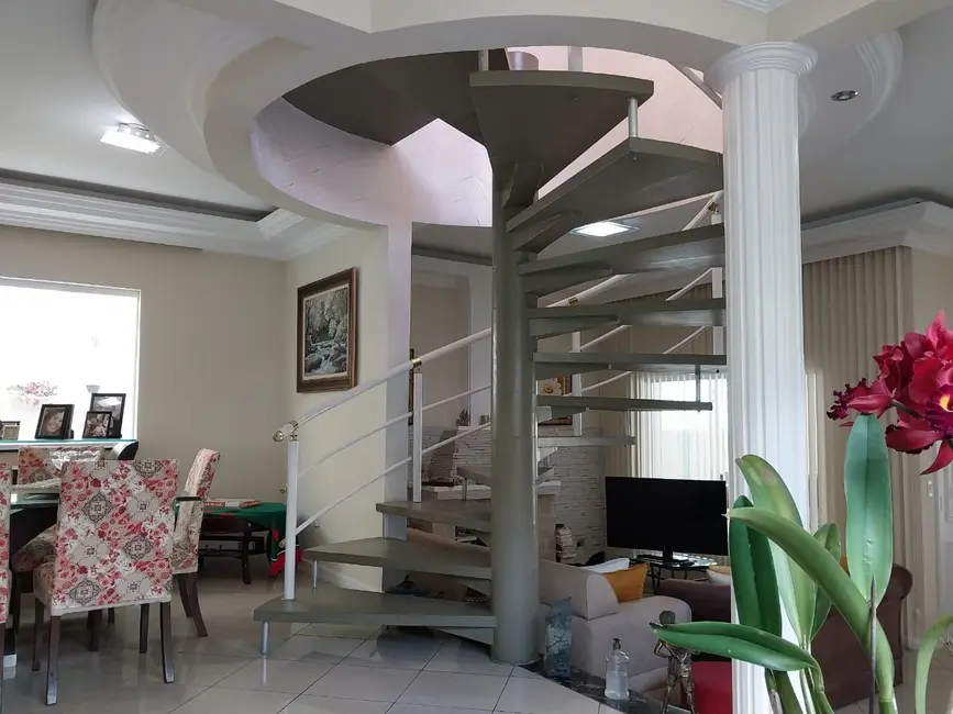 Foto 3 de Casa com 5 quartos à venda, 270m2 em Adalgisa, Osasco - SP