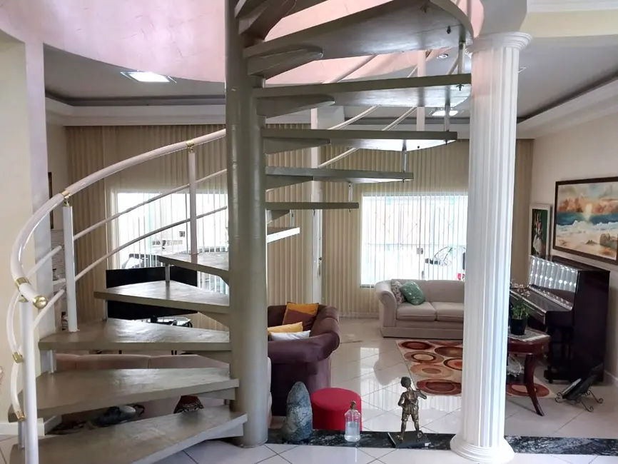 Foto 2 de Casa com 5 quartos à venda, 270m2 em Adalgisa, Osasco - SP