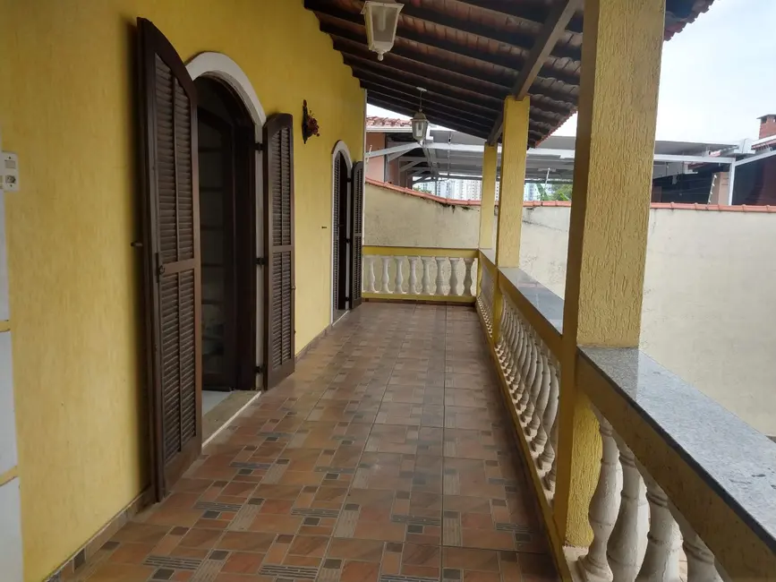 Casa com 4 quartos à venda, 220m2 em City Bussocaba, Osasco - SP - imagem 5 Foto 5 de Casa com 4 quartos à venda, 220m2 em City Bussocaba, Osasco - SP