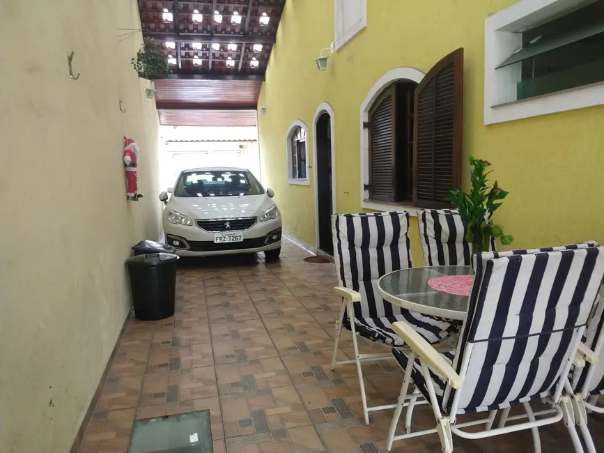 Casa com 4 quartos à venda, 220m2 em City Bussocaba, Osasco - SP - imagem 4 Foto 4 de Casa com 4 quartos à venda, 220m2 em City Bussocaba, Osasco - SP