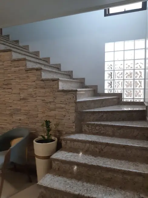 Foto 2 de Casa com 3 quartos à venda, 187m2 em Bonfim, Osasco - SP