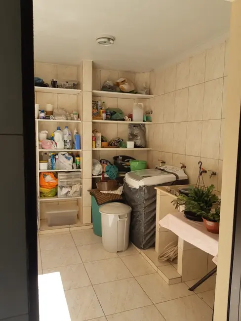 Casa com 3 quartos à venda, 187m2 em Bonfim, Osasco - SP - imagem 5 Foto 5 de Casa com 3 quartos à venda, 187m2 em Bonfim, Osasco - SP