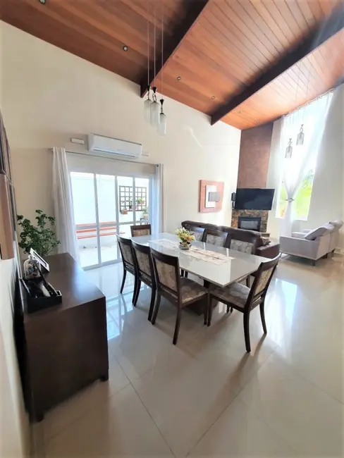 Casa de Condomínio com 4 quartos à venda, 360m2 em Vargem Grande Paulista - SP - imagem 4 Foto 4 de Casa de Condomínio com 4 quartos à venda, 360m2 em Vargem Grande Paulista - SP