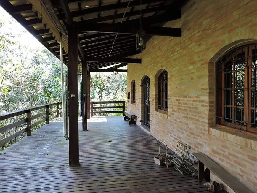 Foto 4 de Casa de Condomínio com 3 quartos à venda, 373m2 em Chácaras do Peroba, Jandira - SP