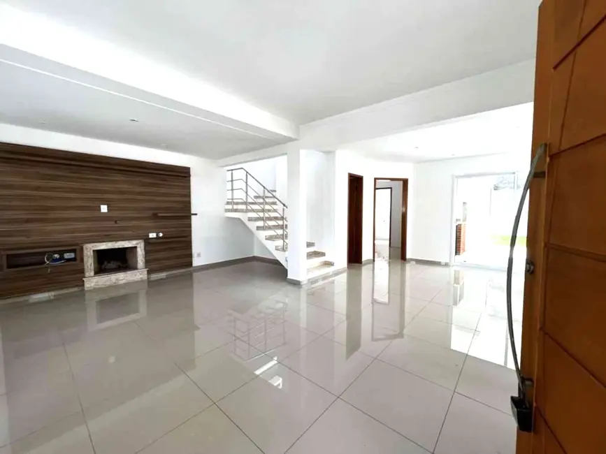 Foto 3 de Casa de Condomínio com 3 quartos à venda, 192m2 em Moinho Velho, Cotia - SP