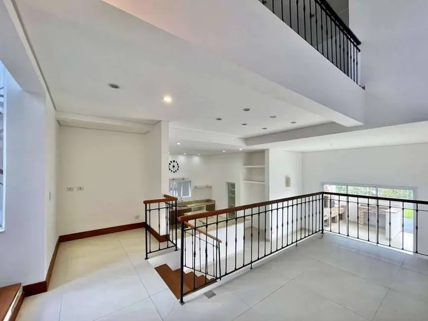 Foto 6 de Casa de Condomínio com 3 quartos à venda, 272m2 em Moinho Velho, Cotia - SP