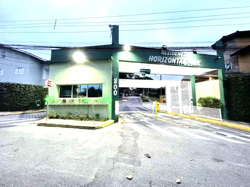 Foto 3 de Casa de Condomínio com 3 quartos para alugar, 320m2 em Horizontal Park, Cotia - SP