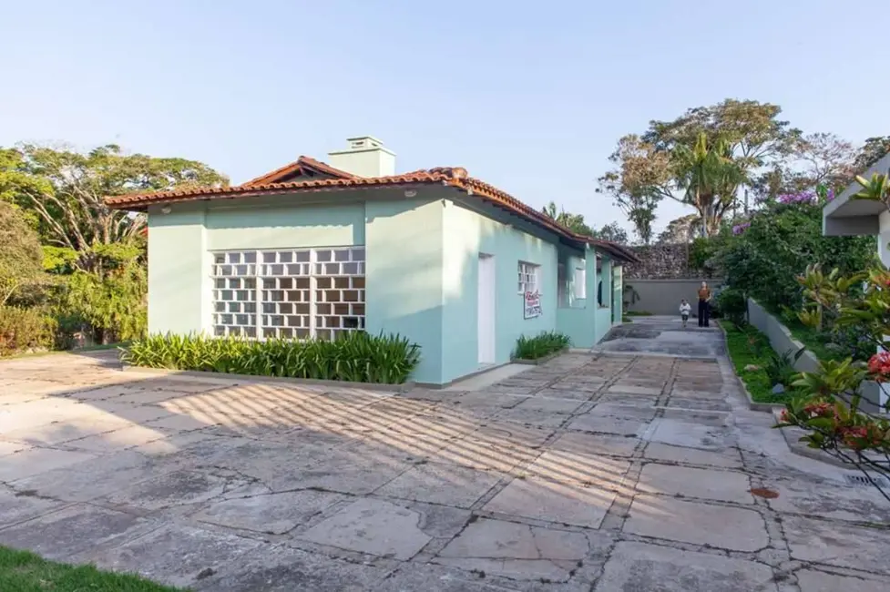 Sala Comercial para alugar, 180m2 em Vila Santo Antônio, Cotia - SP - imagem 5 Foto 5 de Sala Comercial para alugar, 180m2 em Vila Santo Antônio, Cotia - SP