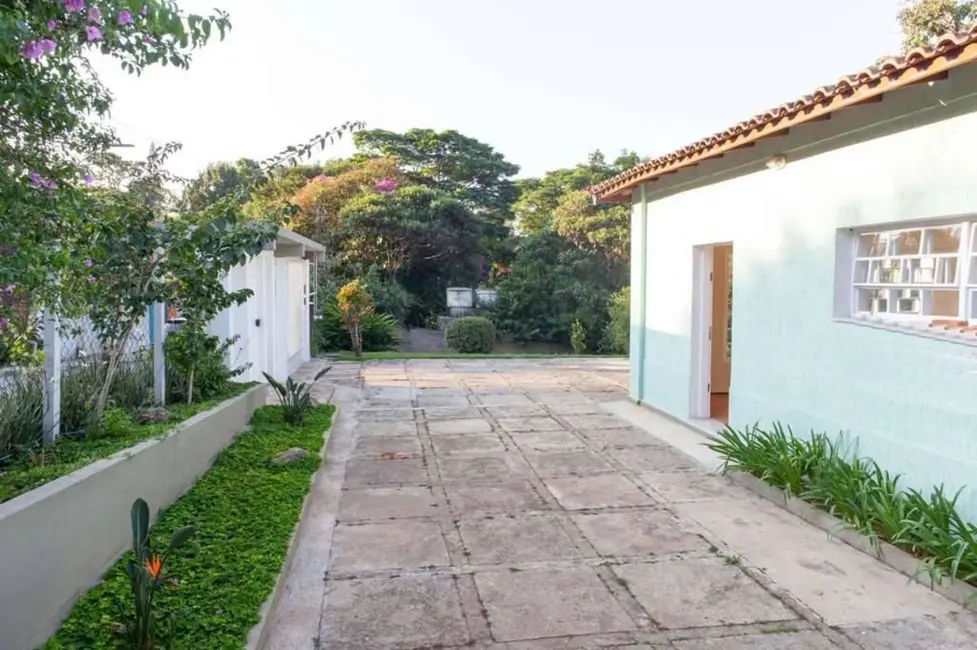 Foto 4 de Sala Comercial à venda, 180m2 em Vila Santo Antônio, Cotia - SP