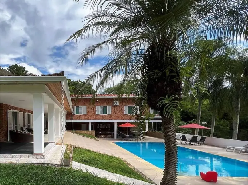 Foto 1 de Casa de Condomínio com 5 quartos para alugar, 842m2 em Parque Silvino Pereira, Cotia - SP