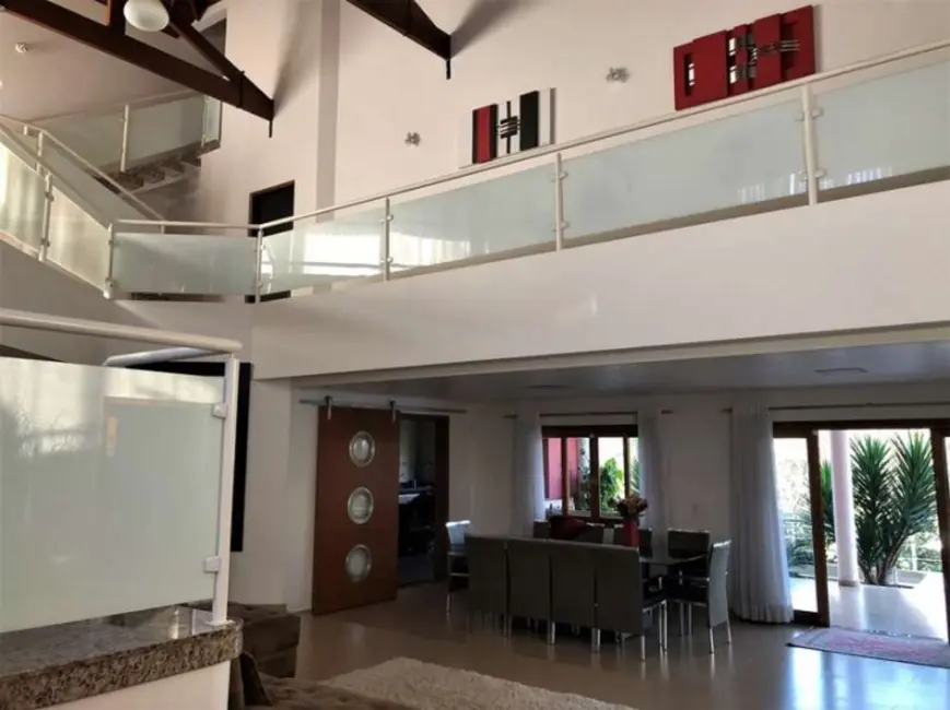 Foto 7 de Casa com 5 quartos para alugar, 890m2 em Chácara Santa Lúcia, Carapicuiba - SP