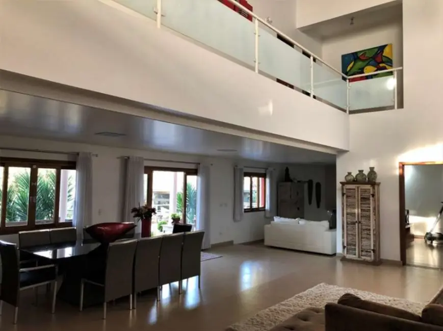 Casa com 5 quartos à venda, 890m2 em Chácara Santa Lúcia, Carapicuiba - SP - imagem 8 Foto 8 de Casa com 5 quartos à venda, 890m2 em Chácara Santa Lúcia, Carapicuiba - SP