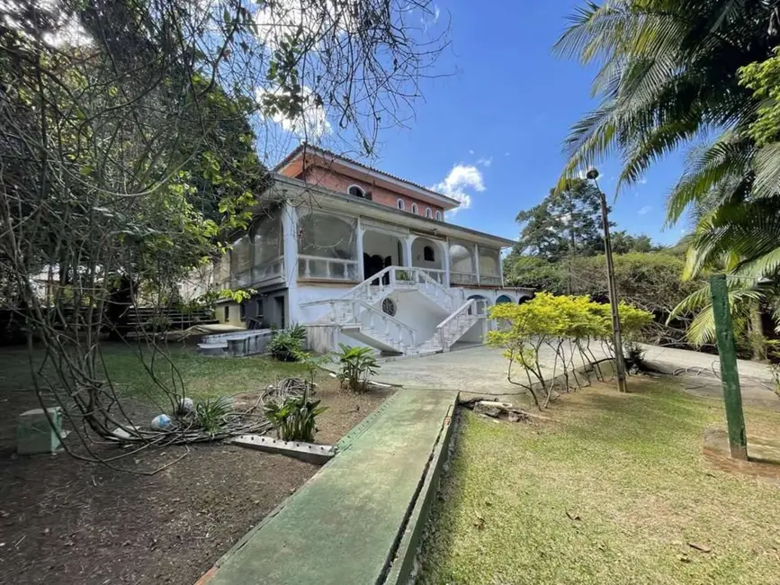 Foto 1 de Casa com 8 quartos para alugar, 1100m2 em Vila Santo Antônio, Cotia - SP