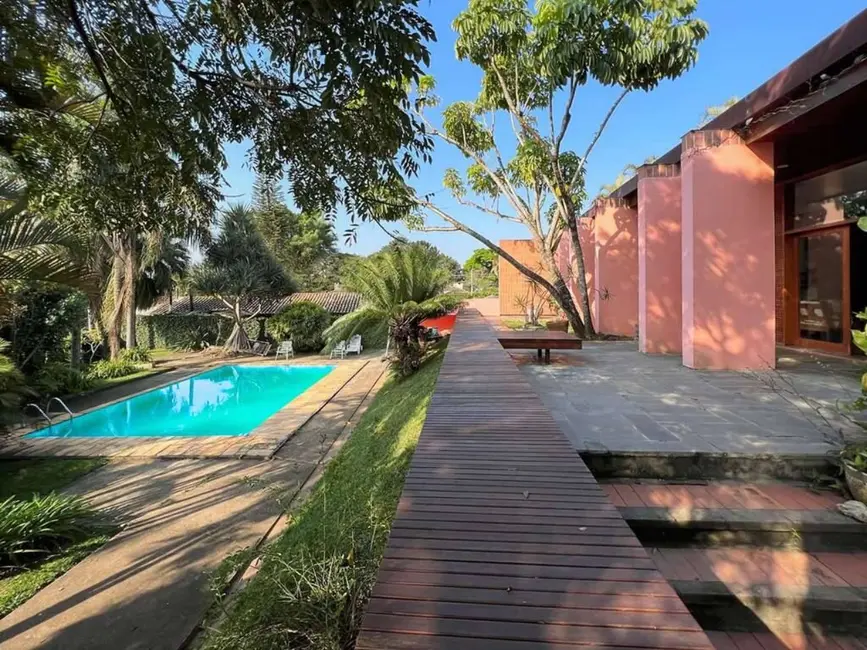 Foto 2 de Casa de Condomínio com 4 quartos para alugar, 440m2 em Pousada dos Bandeirantes, Carapicuiba - SP