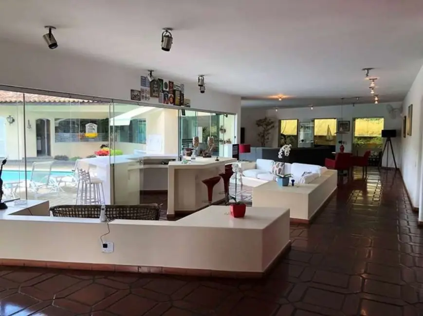 Foto 4 de Casa com 4 quartos para alugar, 578m2 em Chácara Granja Velha, Cotia - SP