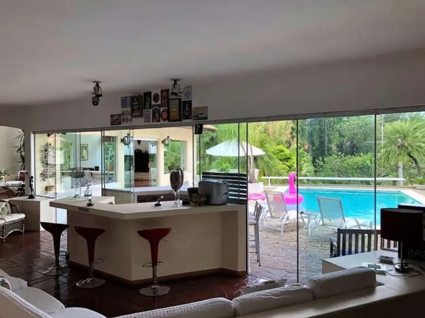 Foto 3 de Casa com 4 quartos para alugar, 578m2 em Chácara Granja Velha, Cotia - SP