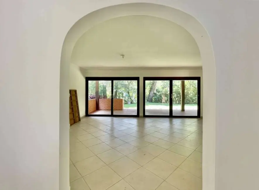 Foto 4 de Casa de Condomínio com 7 quartos à venda, 610m2 em Vila Caputera, Mogi Das Cruzes - SP