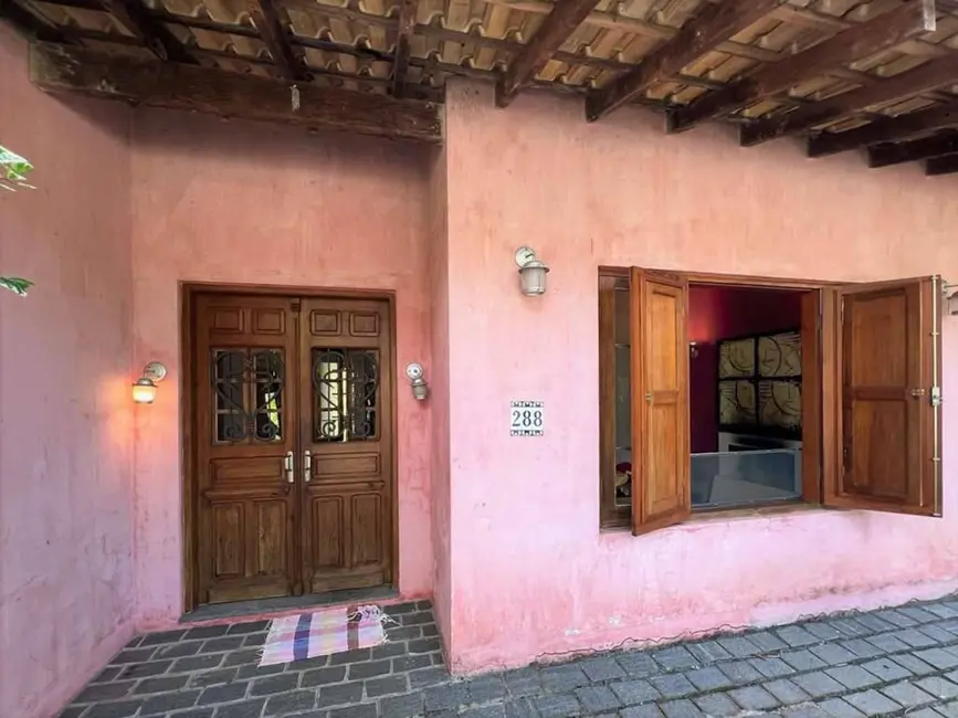 Casa de Condomínio com 4 quartos à venda, 600m2 em Jardim das Flores, Cotia - SP - imagem 5 Foto 5 de Casa de Condomínio com 4 quartos à venda, 600m2 em Jardim das Flores, Cotia - SP