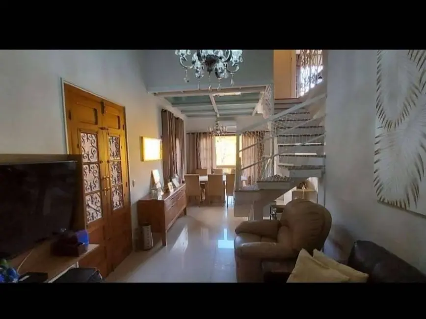 Foto 6 de Casa com 3 quartos à venda, 180m2 em Jardim Semiramis, Cotia - SP