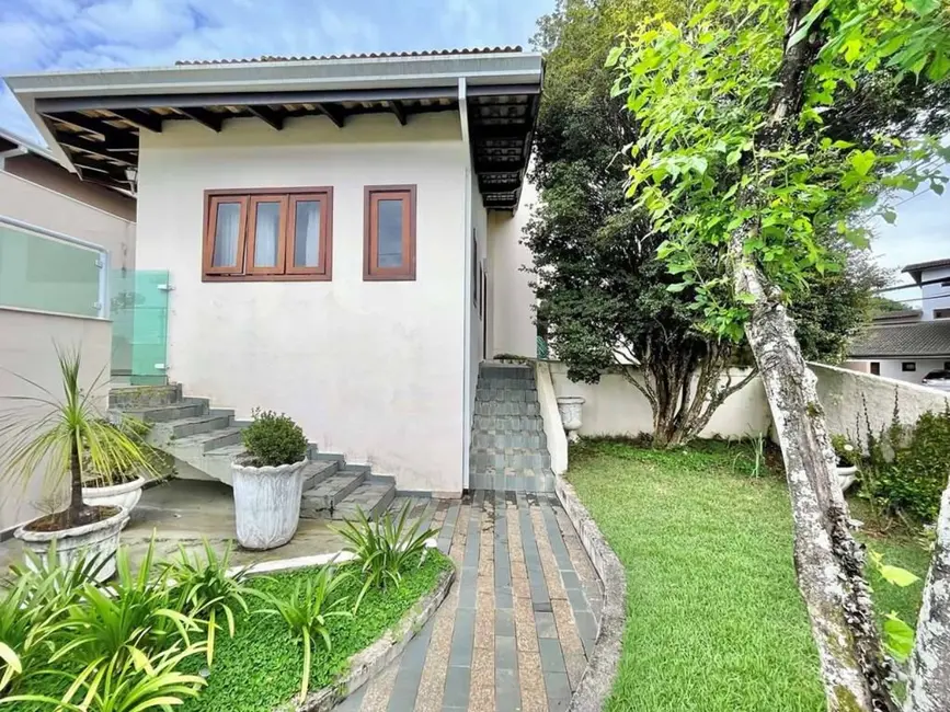 Casa de Condomínio com 4 quartos à venda, 357m2 em Vila Diva, Carapicuiba - SP - imagem 6 Foto 6 de Casa de Condomínio com 4 quartos à venda, 357m2 em Vila Diva, Carapicuiba - SP