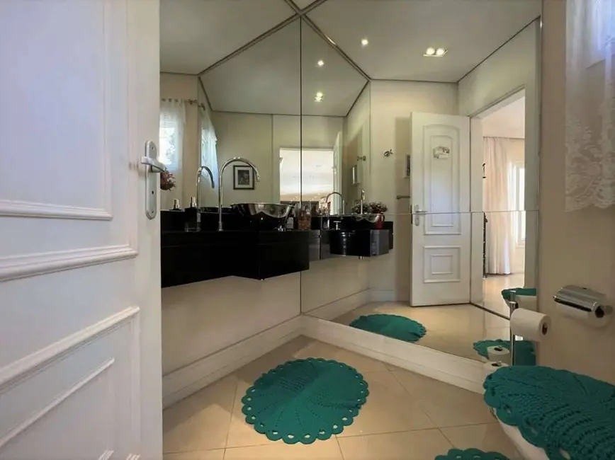 Casa com 4 quartos à venda, 421m2 em São Paulo II, Cotia - SP - imagem 8 Foto 8 de Casa com 4 quartos à venda, 421m2 em São Paulo II, Cotia - SP