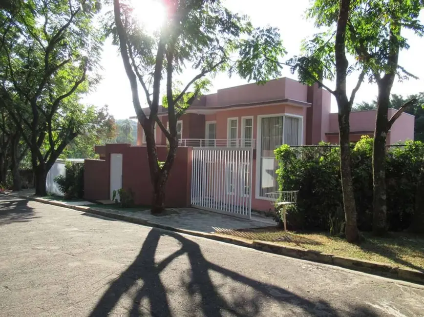 Casa de Condomínio com 4 quartos à venda, 620m2 em Chácara de La Rocca, Carapicuiba - SP - imagem 3 Foto 3 de Casa de Condomínio com 4 quartos à venda, 620m2 em Chácara de La Rocca, Carapicuiba - SP