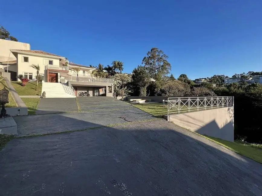 Casa de Condomínio com 5 quartos à venda, 428m2 em São Paulo II, Cotia - SP - imagem 6 Foto 6 de Casa de Condomínio com 5 quartos à venda, 428m2 em São Paulo II, Cotia - SP