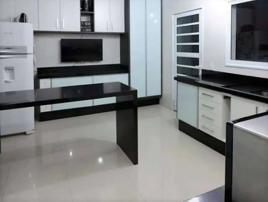 Foto 8 de Casa de Condomínio com 3 quartos à venda, 379m2 em Transurb, Itapevi - SP