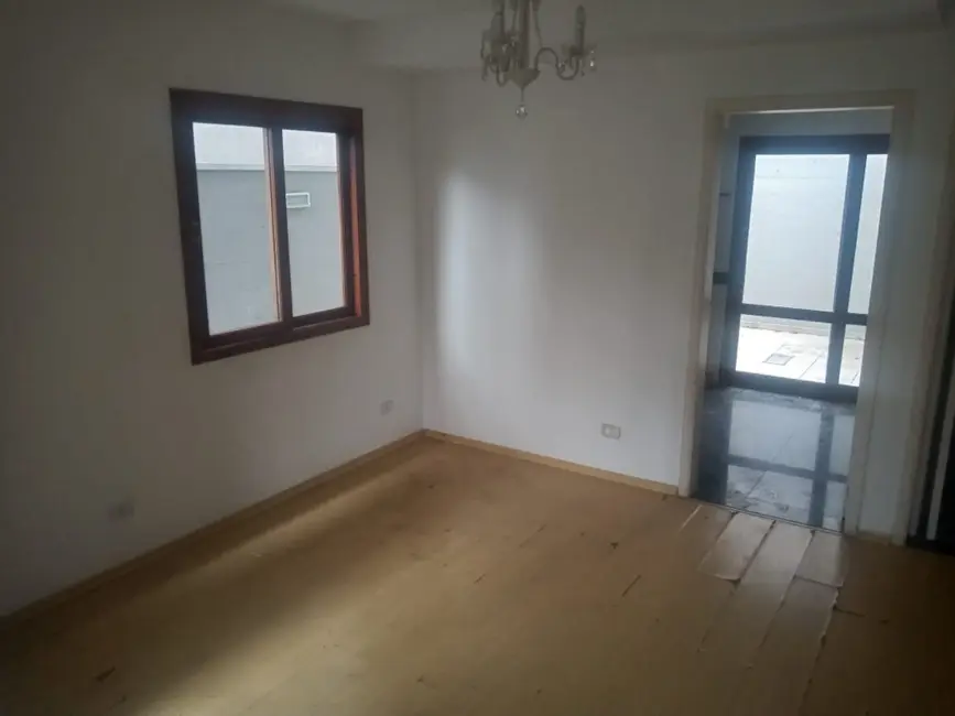 Foto 6 de Casa de Condomínio com 3 quartos à venda, 85m2 em Jardim da Glória, Cotia - SP