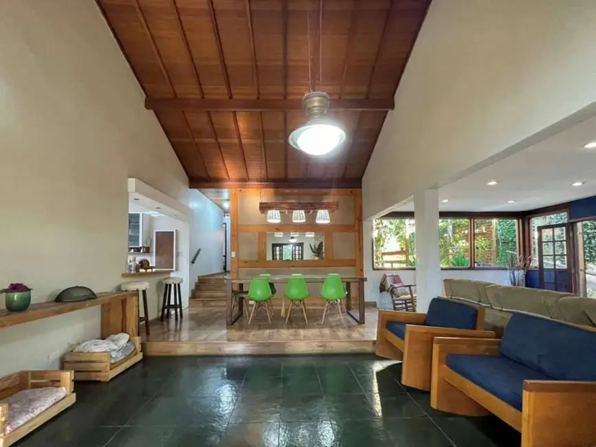 Foto 5 de Casa de Condomínio com 4 quartos à venda, 220m2 em Chácara dos Junqueiras, Carapicuiba - SP