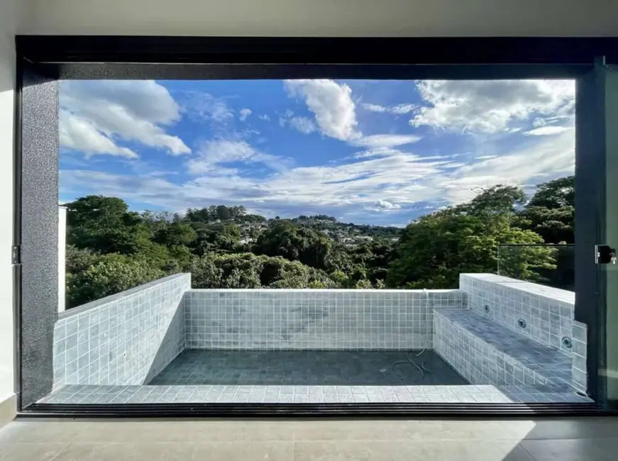 Casa de Condomínio com 4 quartos à venda, 400m2 em Golf Gardens, Carapicuiba - SP - imagem 8 Foto 8 de Casa de Condomínio com 4 quartos à venda, 400m2 em Golf Gardens, Carapicuiba - SP