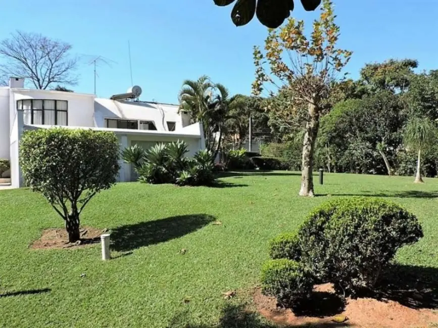 Foto 2 de Casa de Condomínio com 5 quartos à venda, 804m2 em Chácara de La Rocca, Carapicuiba - SP