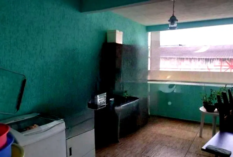 Casa com 2 quartos à venda, 102m2 em Bonfim, Osasco - SP - imagem 4 Foto 4 de Casa com 2 quartos à venda, 102m2 em Bonfim, Osasco - SP