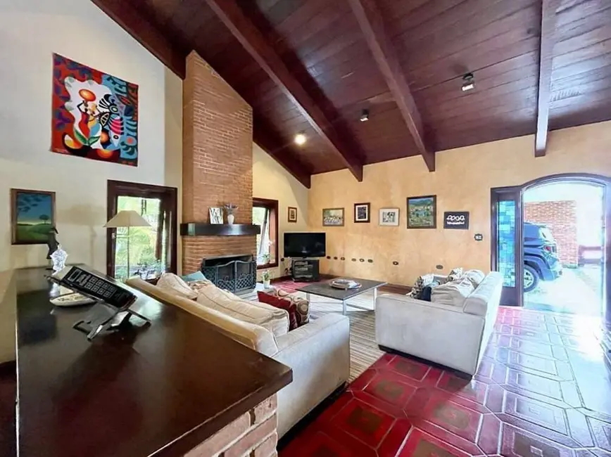 Casa de Condomínio com 5 quartos à venda, 1093m2 em Palos Verdes, Carapicuiba - SP - imagem 4 Foto 4 de Casa de Condomínio com 5 quartos à venda, 1093m2 em Palos Verdes, Carapicuiba - SP