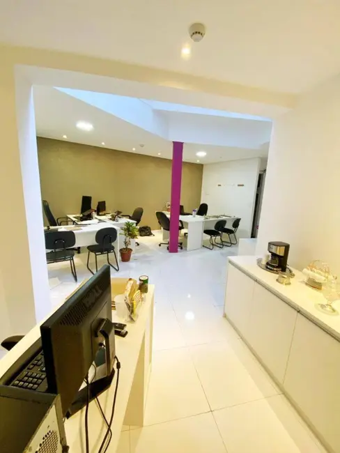 Foto 8 de Sala Comercial à venda, 115m2 em Jardim Lambreta, Cotia - SP