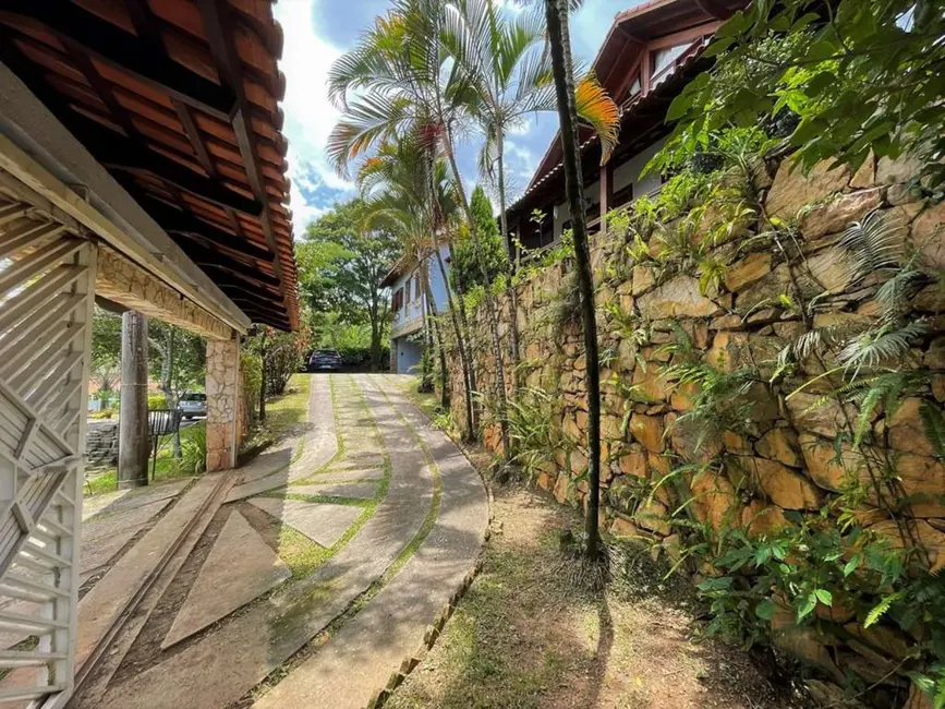 Foto 3 de Casa com 6 quartos para alugar, 665m2 em Granja Viana II, Cotia - SP