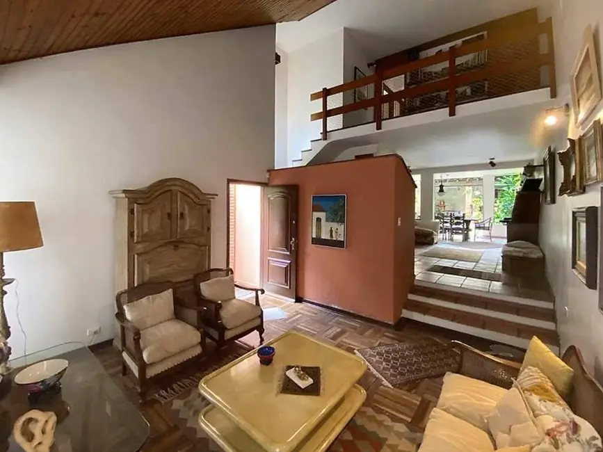 Foto 2 de Casa com 4 quartos à venda, 210m2 em Jardim Peri Peri, São Paulo - SP