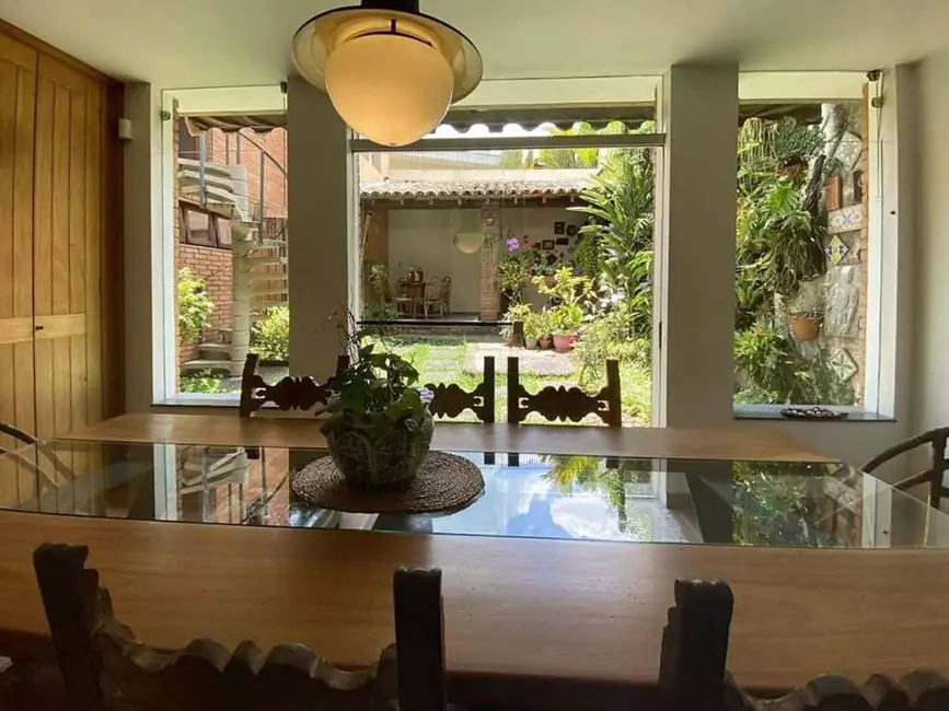 Foto 5 de Casa com 4 quartos à venda, 210m2 em Jardim Peri Peri, São Paulo - SP