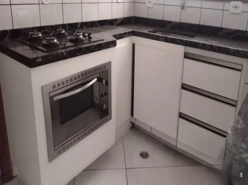 Foto 4 de Casa com 4 quartos à venda, 185m2 em Veloso, Osasco - SP