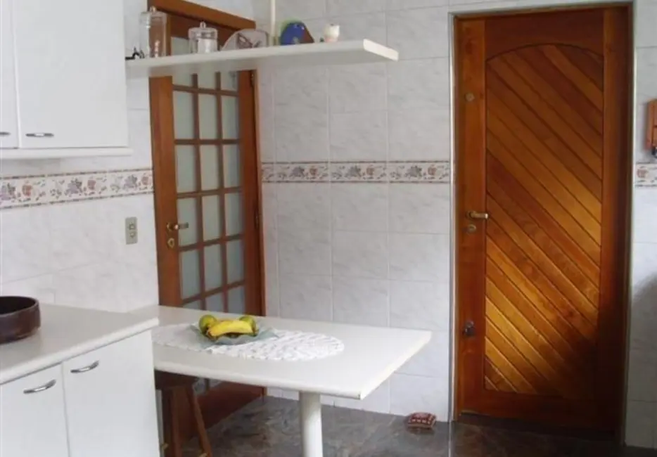 Foto 5 de Casa com 3 quartos à venda, 176m2 em Parque Continental, São Paulo - SP