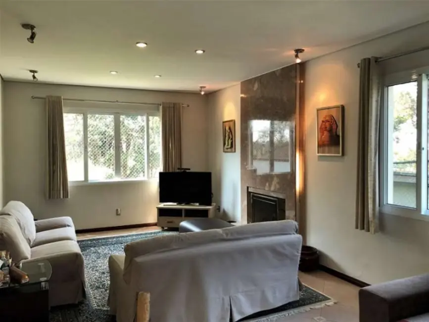 Casa com 4 quartos à venda, 800m2 em Parque Primavera, Carapicuiba - SP - imagem 9 Foto 9 de Casa com 4 quartos à venda, 800m2 em Parque Primavera, Carapicuiba - SP