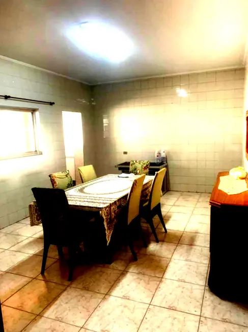 Casa com 2 quartos à venda, 292m2 em Rochdale, Osasco - SP - imagem 3 Foto 3 de Casa com 2 quartos à venda, 292m2 em Rochdale, Osasco - SP